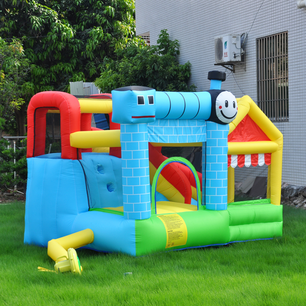Bouncy Castle / Bubble House