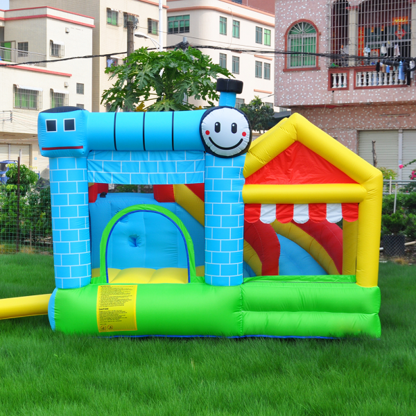 Bouncy Castle / Bubble House